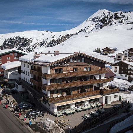 Hotel Hirlanda Zürs Eksteriør billede